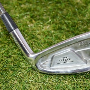 Mizuno 	T-Zoid Comp EZ 	6 Iron 	Right Handed 	37.5"	Graphite	Regular	New Grip