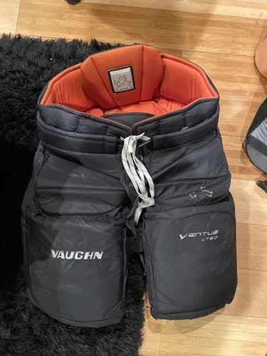 Used Medium Vaughn  Goalie Pants