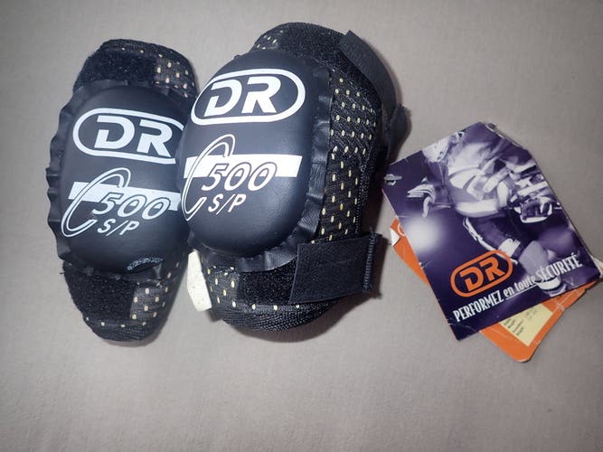 DR 500 ELBOW Pads New Small