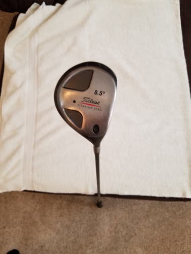 Driver Used Men's Titleist Right Handed 975D Regular Flex 8.5 Loft