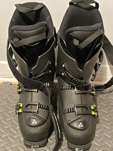 Mens Fischer 27.5  Cruzar 100 Alpine Freestyle Boots