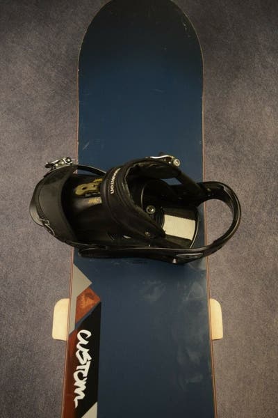 BURTON CUSTOM SNOWBOARD SIZE 166 CM WITH BURTON LARGE