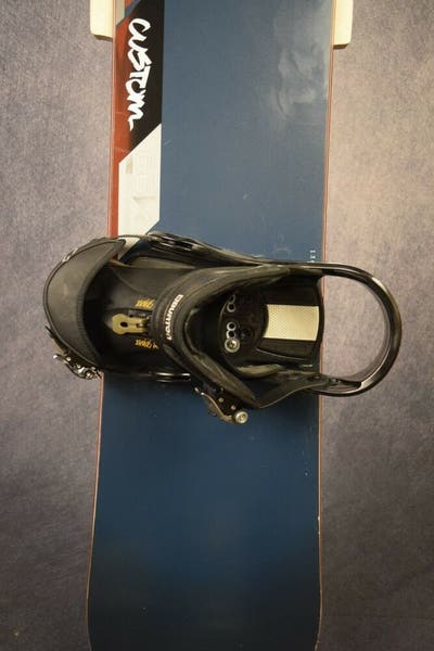 BURTON CUSTOM SNOWBOARD SIZE 166 CM WITH BURTON LARGE