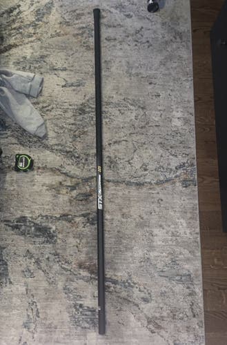 STX Alliance 225 Defense Pole