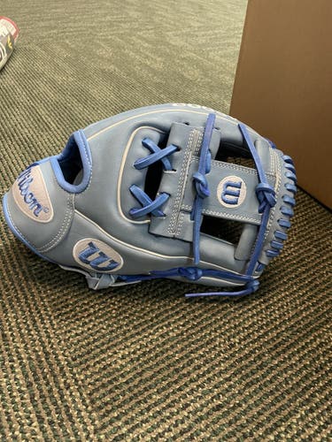 Infield 11.5" A2000 Baseball Glove