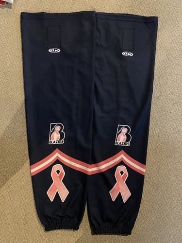 Kamloops Blazers Hockey Fights Cancer Socks