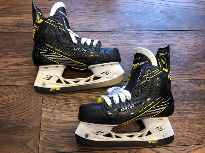 Hockey Skates Junior New CCM Super Tacks Regular Width Size 4.5