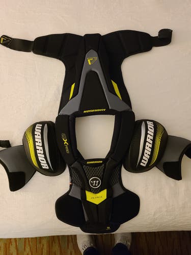 Shoulder Pads Used Senior Small Warrior Alpha QX Pro