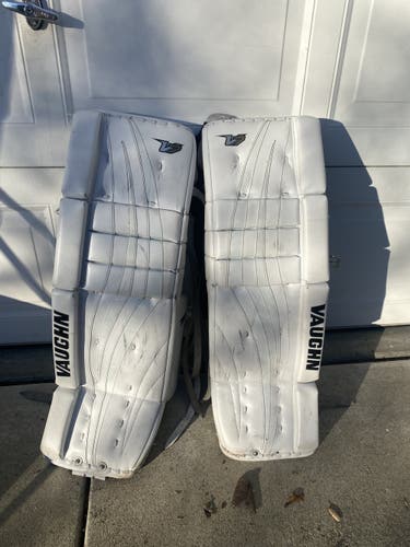 Goalie Leg Pads Used 31" Vaughn Velocity V7 Pro Stock