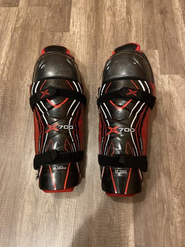 Bauer Vapor X700 Shin Pads