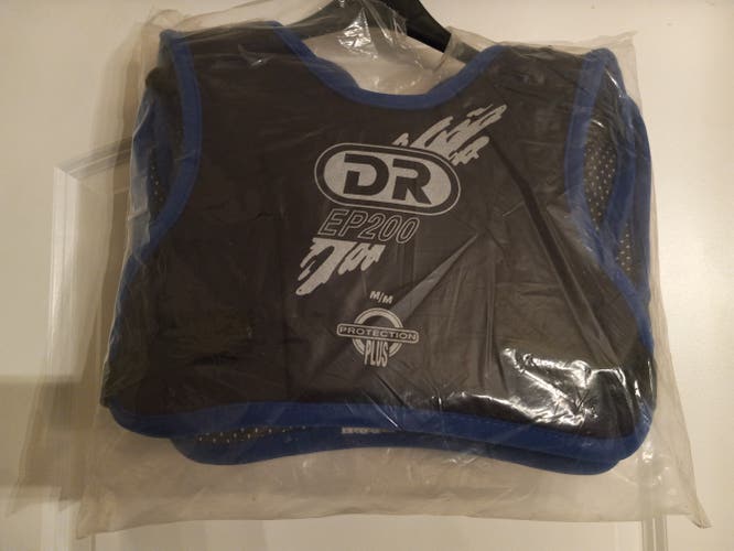 DR EP 200 Adult Medium Shoulder Pads New Medium