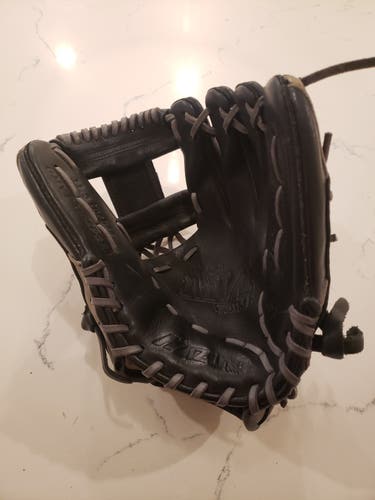 Baseball Glove Used Mizuno Right Hand Throw Infield MVP Prime 11.5"