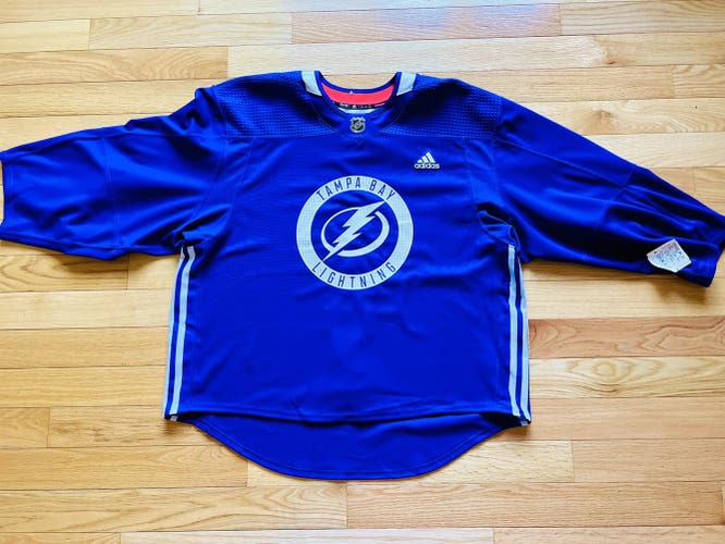Tampa Bay Lightning MIC Goalie Cut Adidas Pro Stock Jersey Blue Size 58G, MiC, NWT.