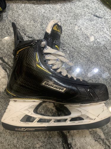 Senior Bauer Extra Wide Width Pro Stock Size 9.5 Supreme 2S Pro Hockey Skates