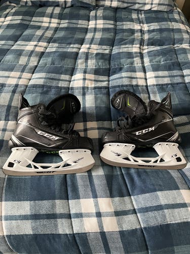 Used CCM Regular Width Size 8 RibCor Titanium Hockey Skates