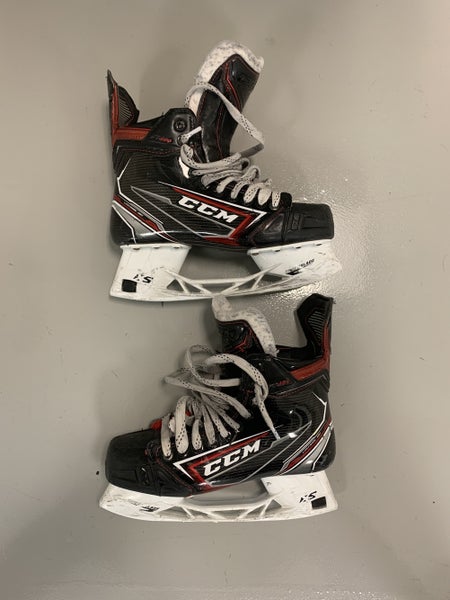 Senior CCM Size 8 JetSpeed FT490 Hockey Skates