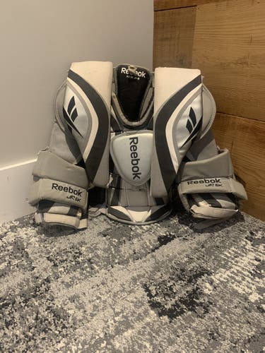 Used Medium Reebok  6K Goalie Chest Protector
