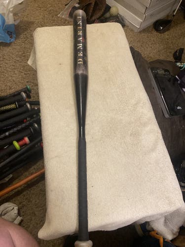DeMarini Distance 34”/27oz Double Wall Alloy (-7) 27 oz 34" Distance Bat