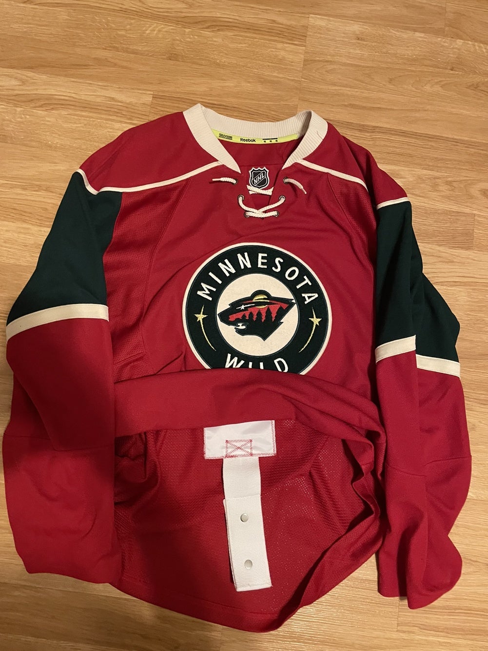 Minnesota Wild Black/Red Reebok NHL Reversible 760 Knit Hat - Hockey Jersey  Outlet