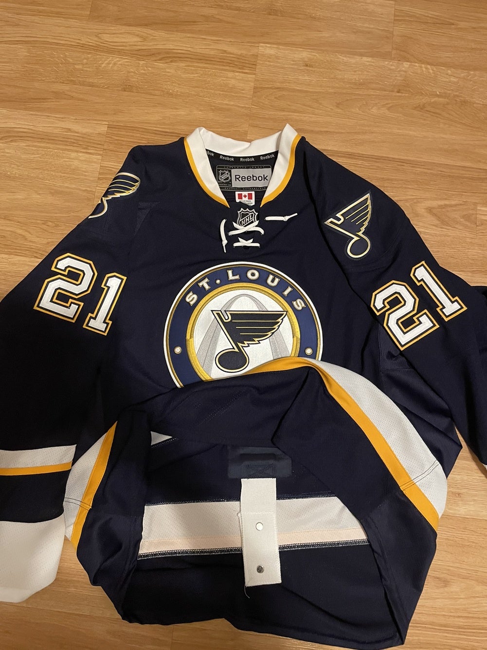 adidas, Shirts, Nwt St Louis Blues Ryan Oreilly Stanley Cup Champion  Jersey W Fight Strap S6