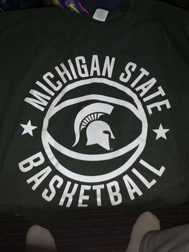 Michigan state basketball long sleeve shirt L