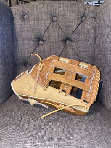 Marucci cypress series 12.75 new with tags outfielders glove