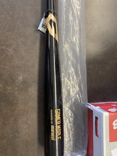 Marucci gamer series 33.5 maple hard wood baseball bat