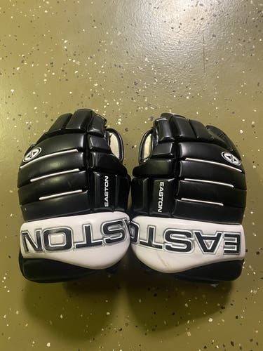 Easton 14"  Ultra Lite Gloves