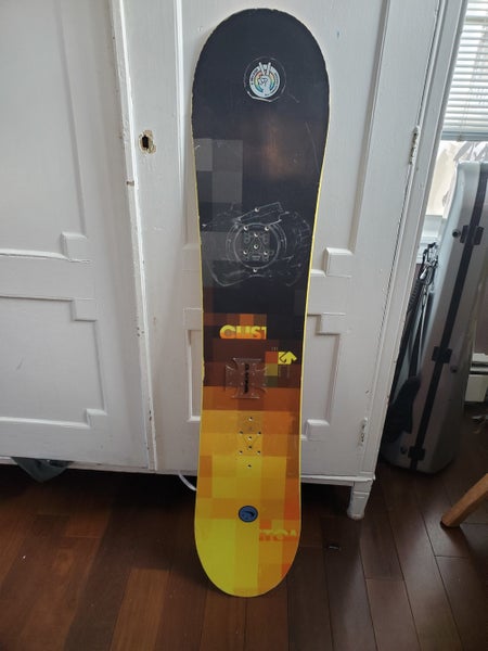 Used Burton Custom Smalls 131 Cm Snowboard Mens Unisex Kids Boards
