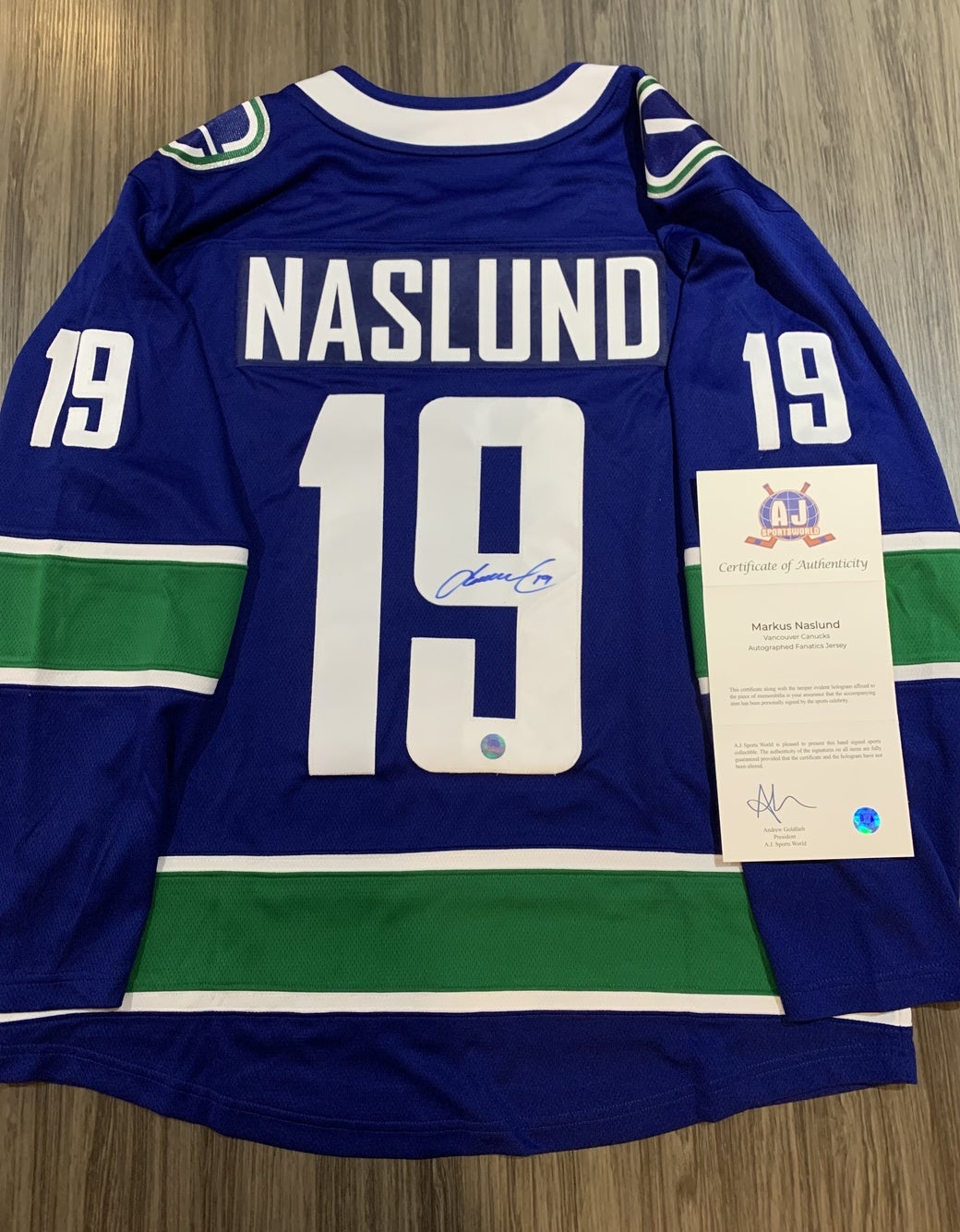 Vintage CCM NHL Vancouver Cannucks Markus Naslund Hockey Jersey