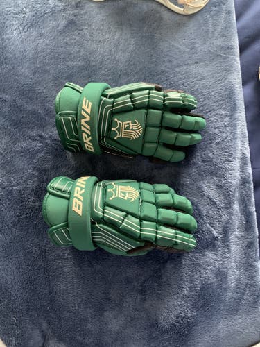 Used Brine 11" King Superlight II Lacrosse Gloves