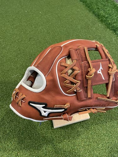 New Mizuno Pro Select 11.5" Fastpitch Softball Glove