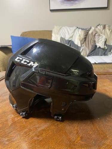 Used Medium CCM  Vector V08 Helmet