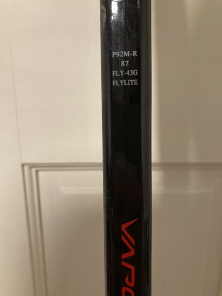 Senior Right Handed Mid Pattern Pro Stock Vapor FlyLite Hockey Stick