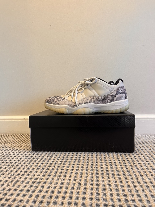 Used Size 14 (Women's 15) Air Jordan 11 Shoes