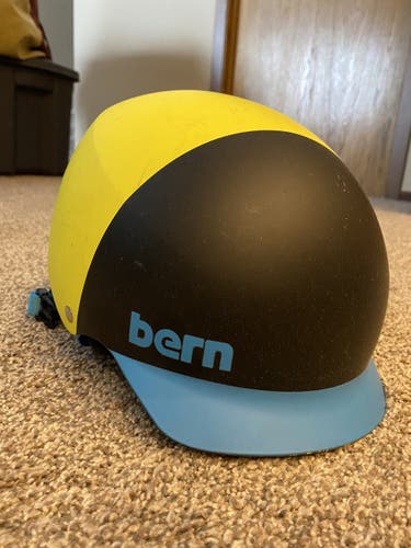 Bern Snowboard/Skiing Helmet