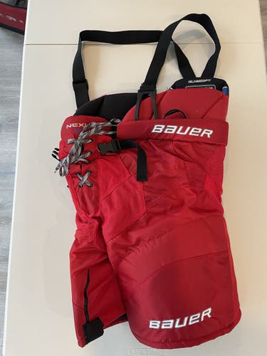 Hockey Pants Senior New Small Bauer Nexus 800
