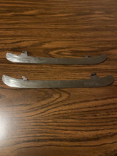 Step Steel Hockey ST Pro XS Steel Runners 255 CCM
