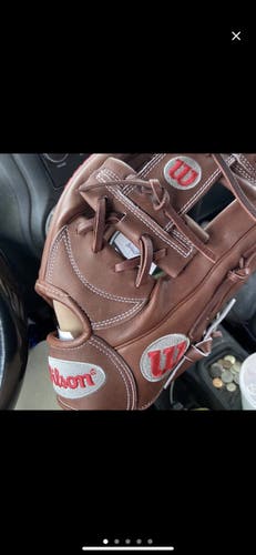 New Wilson 11.75" Baseball Glove