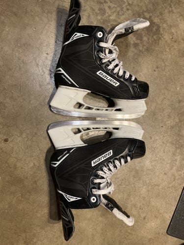 Hockey Skates Senior Used Bauer Supreme S140 Regular Width Size 6