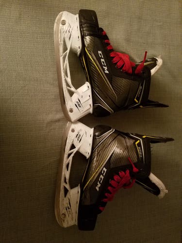 Hockey Skates Junior Used CCM Tacks 9060 Regular Width Size 6.5