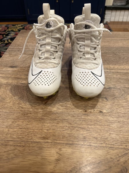 White Men's Size 5.0 (Women's 6.0) Low Cut