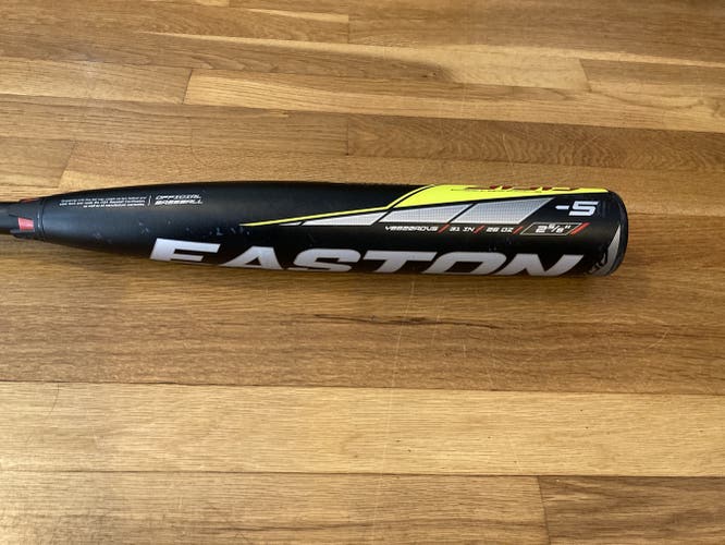 Easton ADV 360 USA Bat