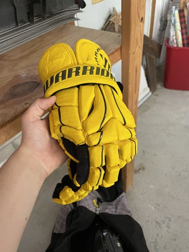 Warrior Lacrosse Gloves
