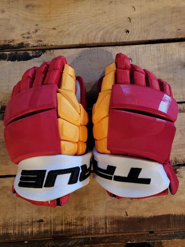 Calgary Flames New True XC9 13" Pro Stock Gloves