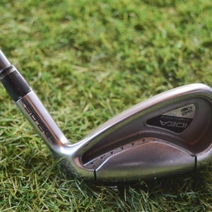 Adams 	Idea A2 Os 	8 Iron 	Right Handed	37"	Graphite	Lite 	New Grip
