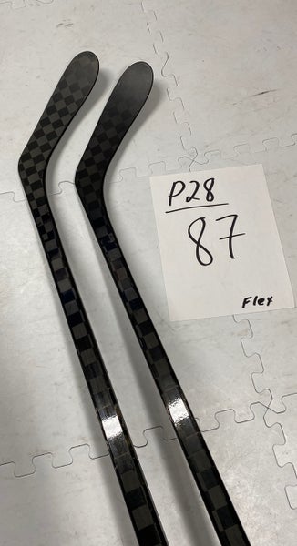 Senior (2x) P28 Right Hand 87 Flex Toe Pattern Nexus 2N Pro Hockey Stick