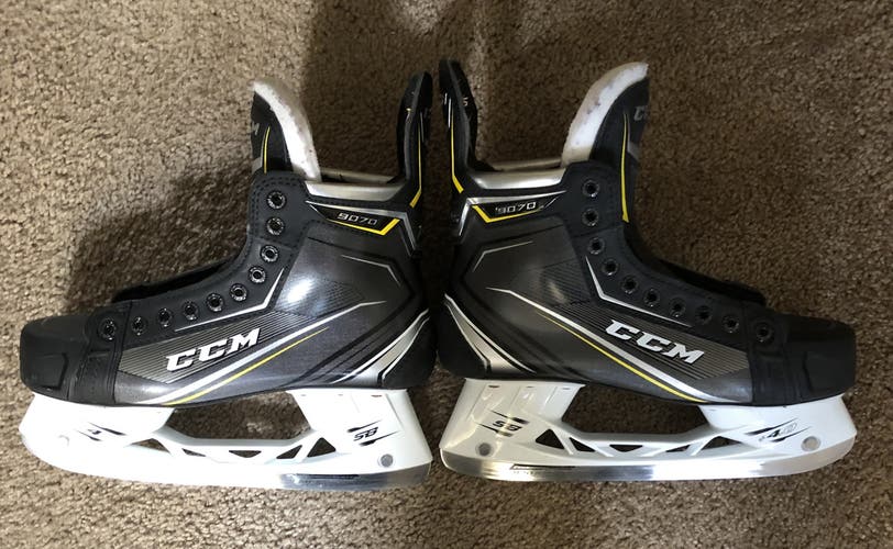 Hockey Skates Senior Used CCM Tacks 9070 Regular Width Size 8.5
