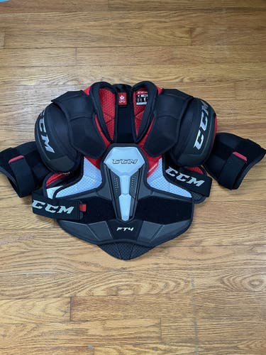 NEW Senior Small CCM JetSpeed FT4 Shoulder Pads