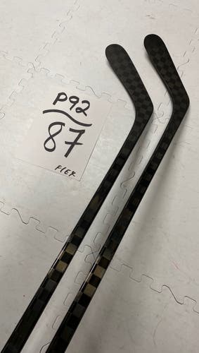 Senior (2x) P92 Left Hand 87 Flex Mid Pattern  Nexus 2N Pro Hockey Stick